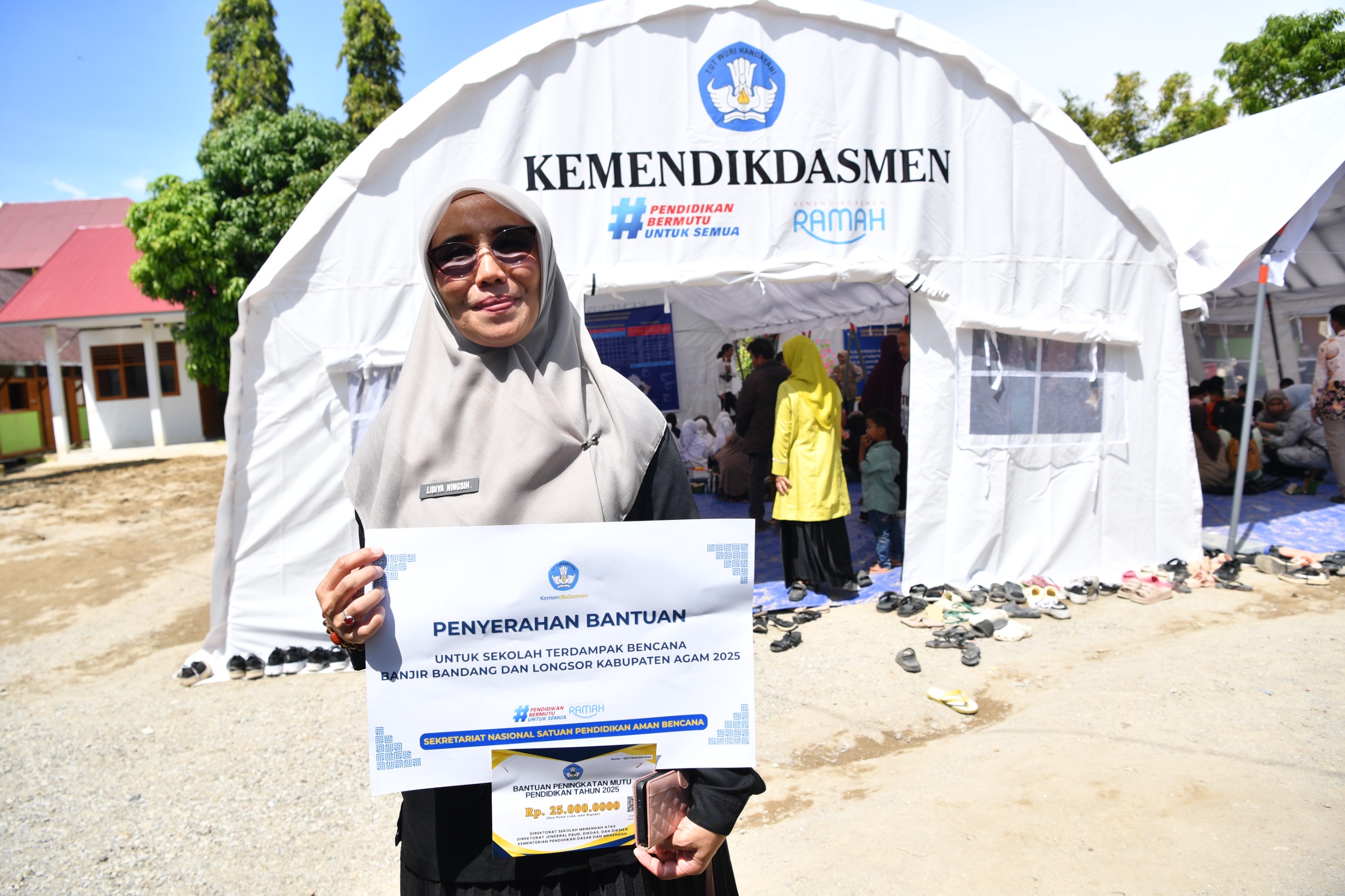 Sekolah Terdampak Banjir di Sumbar, Apresiasi Gerak Cepat Kemendikdasmen